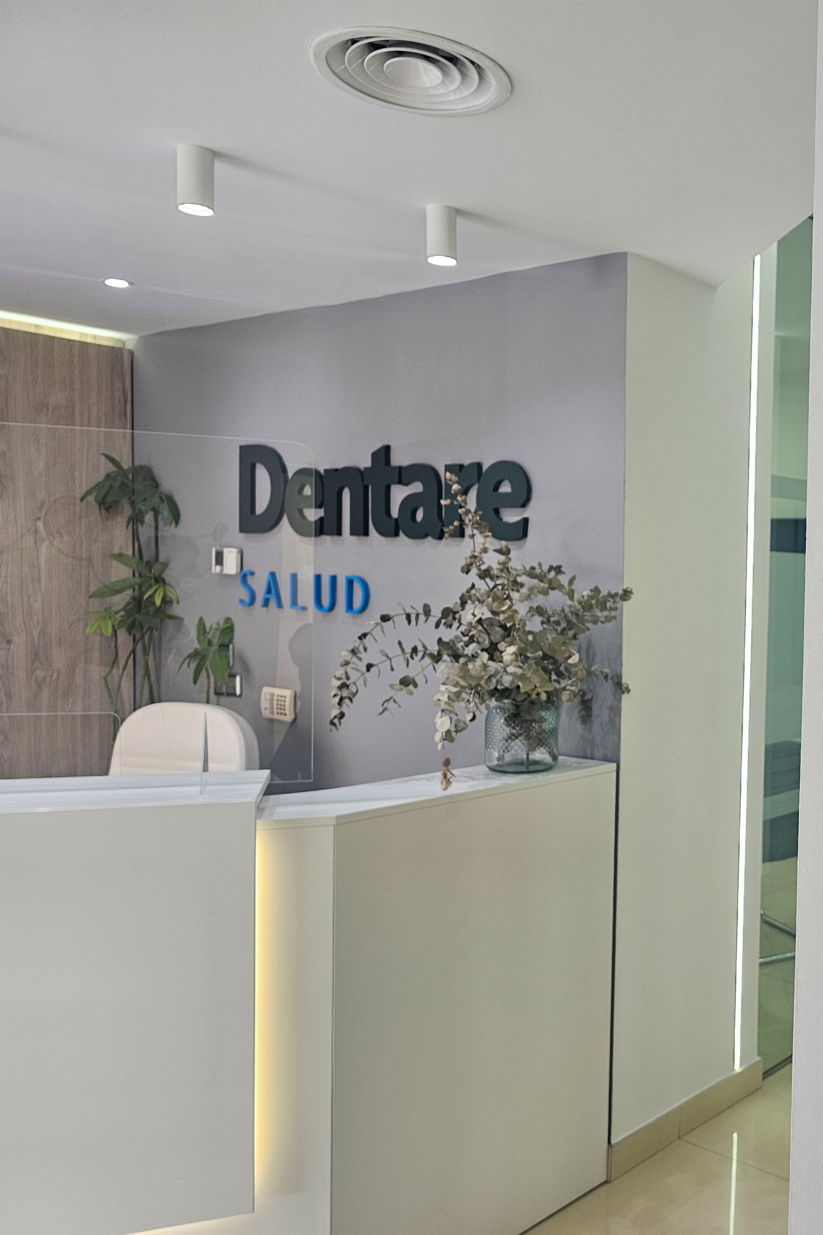 dentistas en cordoba dentare